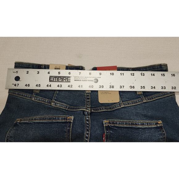 Levi's ribcage Bell super high rise size W31''x L32'' - Picture 4 of 10